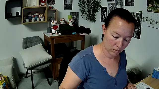 AnyaKrey@xh webcam