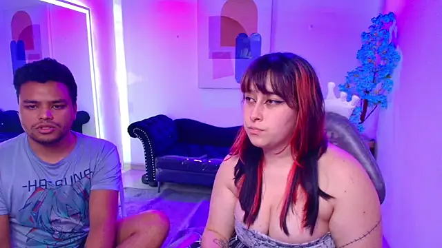 TarlyWho Live Webcam on Stripchat