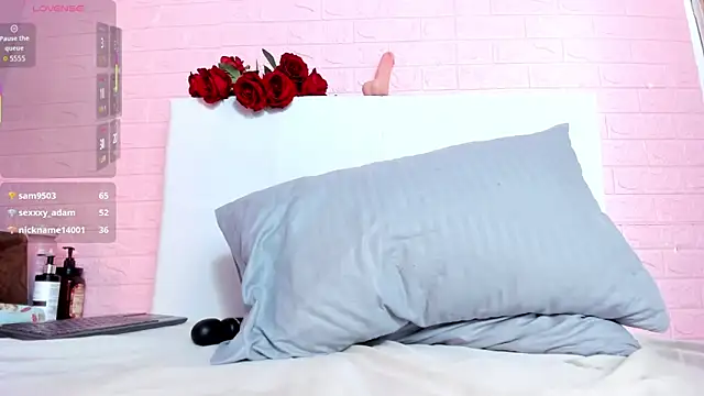 Celeste_Rox webcam
