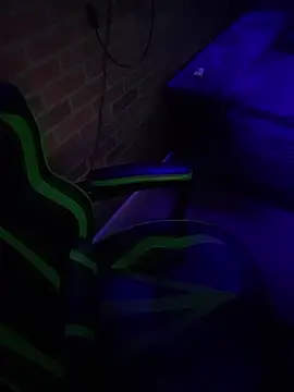 chronic_vibez webcam