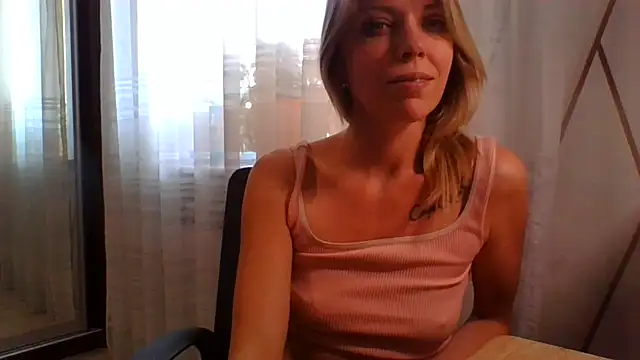 VelvetLove287 live cam on StripChat