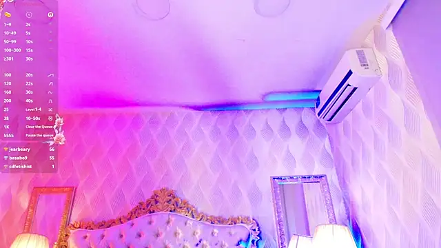 alexa_cruz__ webcam