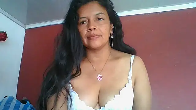 DianaOchoa_ live cam on StripChat