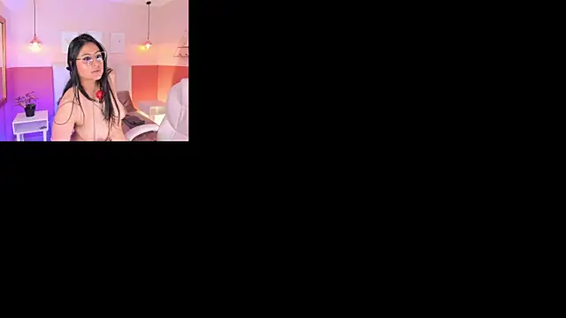 Amber_gold_ webcam