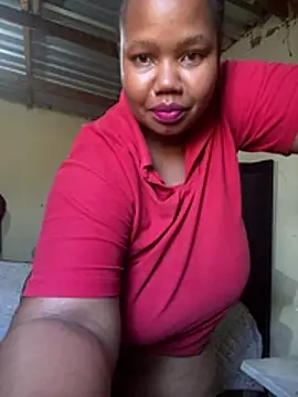 Curvycandy95 webcam