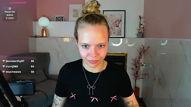 lucy_loy webcam