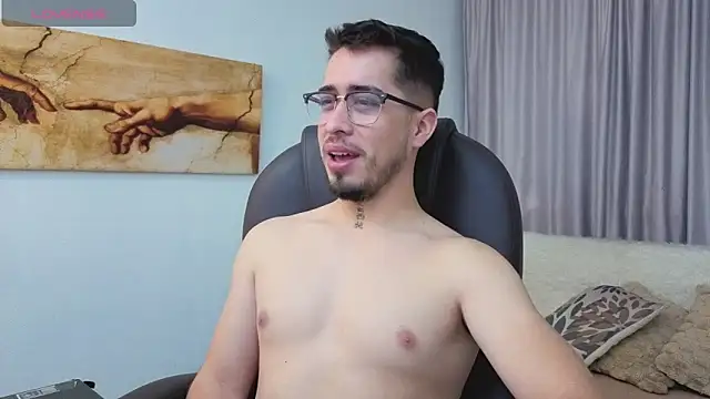Tommas_Jhonson webcam