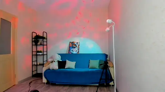 MirandaHolms webcam