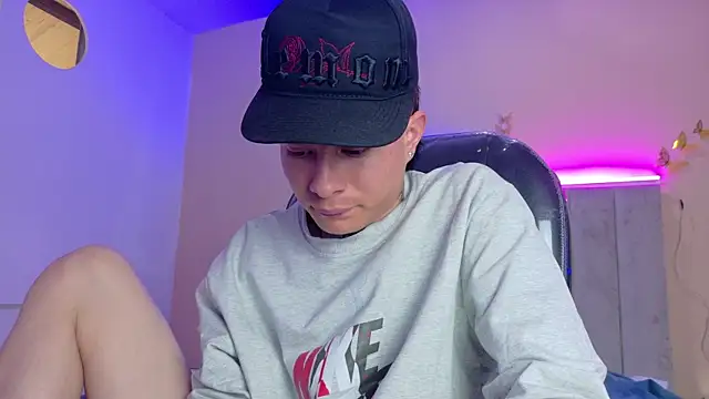 Nascary_Fox webcam