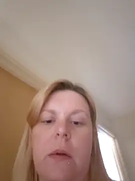 pinkieMilfPUSY webcam