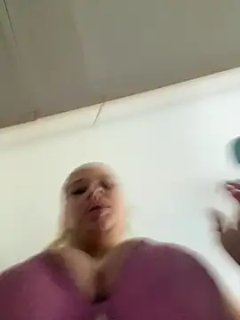 AllysonK webcam
