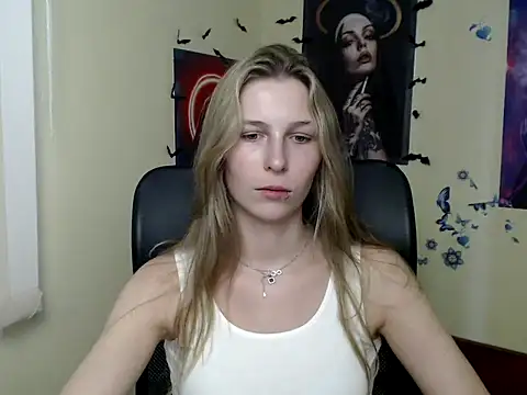 StrangerGi webcam