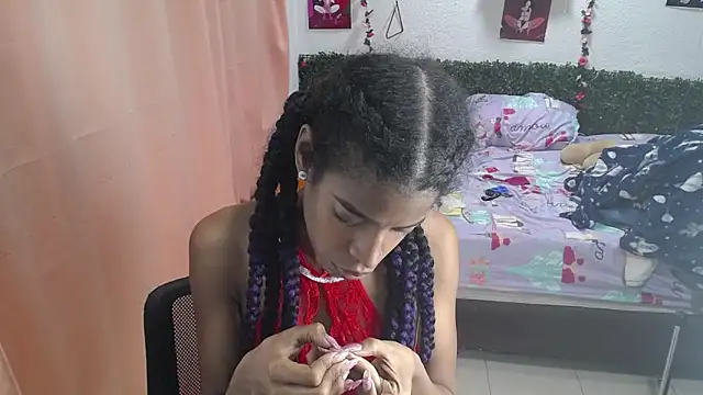 thianahorny webcam