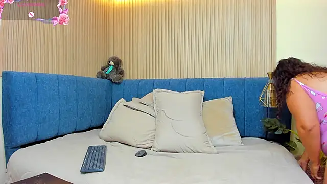 zara_milf webcam