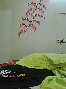 devika_91 webcam