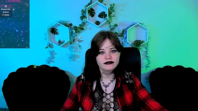 nikki_kiss_ webcam