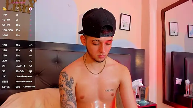 Boy_Mathew webcam