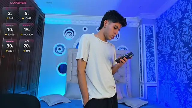 hunterwest06 webcam