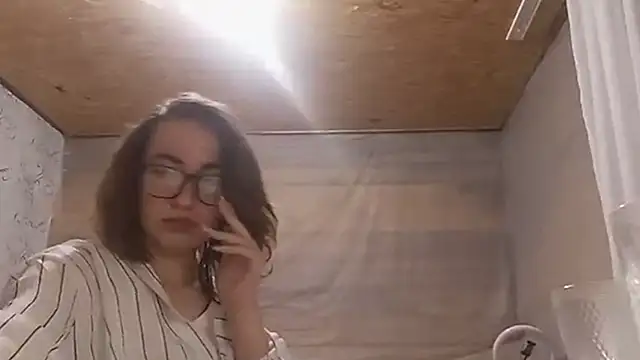 OliviaMoment webcam