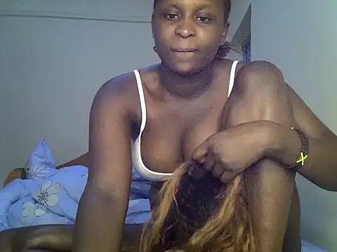 Darkndivine webcam