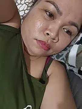 Sweetlorie_83 webcam