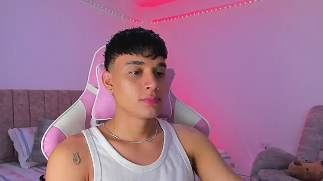 michael_jordan_zz (M twink) - show cum