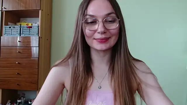 LooveELLYx webcam