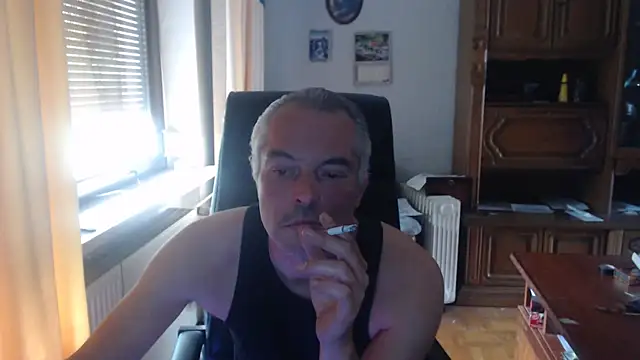 JohnnyD80 webcam