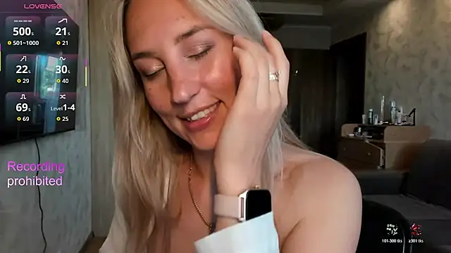 lady_Nati webcam