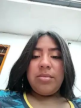 amber_herrera (G young) - Show boobies