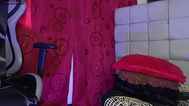 charlotte_brawn webcam