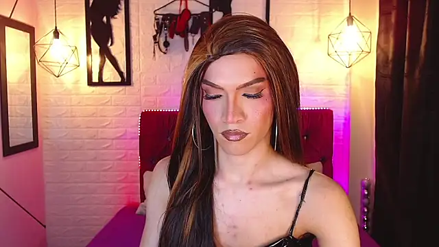 agatha_rodriguez live cam on StripChat