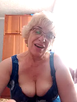 52MiaLove02 webcam