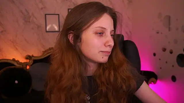 CuteeFoxy webcam