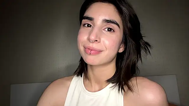 JessiaRuezga live cam on StripChat