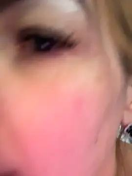 Hot-Milf4U webcam