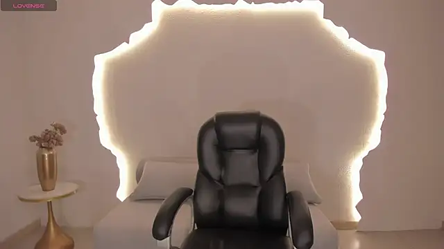 ArianaDumont webcam