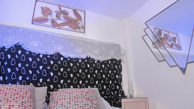 BonnieCute_ webcam