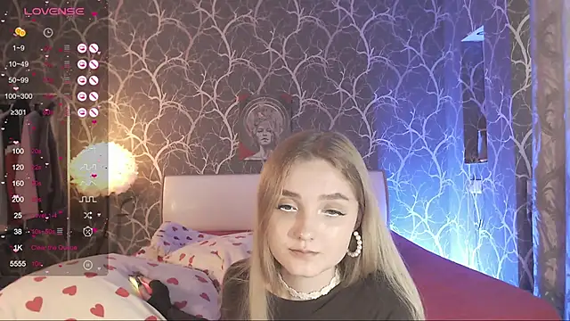 MiaMiaMeow webcam