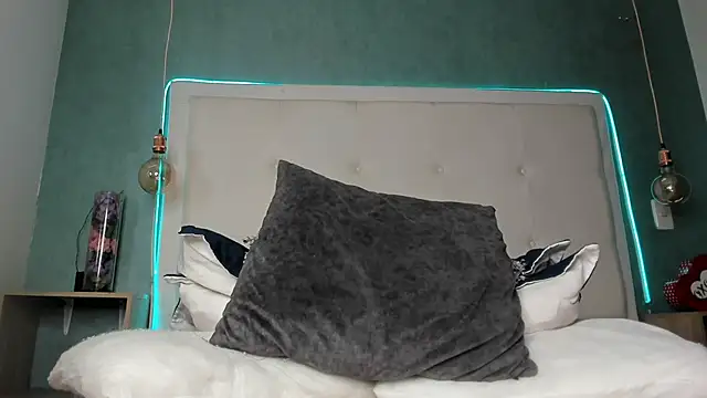 mia_gomez7 webcam