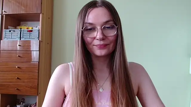 LooveELLYx webcam
