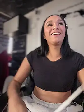 Isabella-Teen webcam