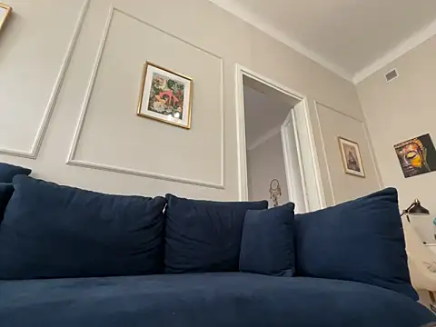 angy_netal (F young) - Show pussy