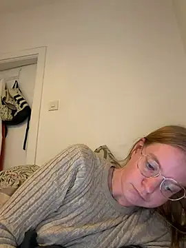 Watch jannis1992 live on EroticFlix - High definition streams