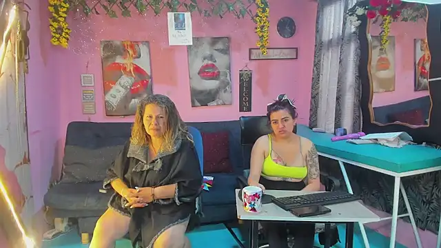 lesbiancuple webcam