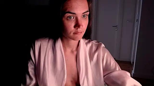 EvelynGG webcam