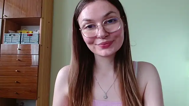 LooveELLYx webcam