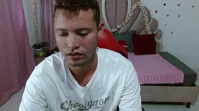 sven_fox723 webcam