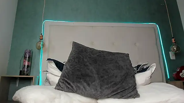 mia_gomez7 webcam