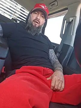 Beardedtattood webcam